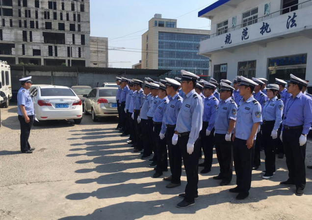 交警夏季大練兵規範執法鑄警魂